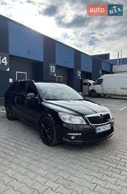 Универсал Skoda Octavia 2011 в 