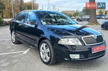 Лифтбек Skoda Octavia 2009 в 