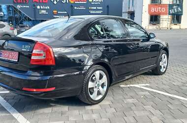 Лифтбек Skoda Octavia 2009 в 