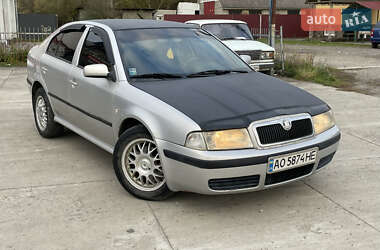 Лифтбек Skoda Octavia 2004 в Солотвине