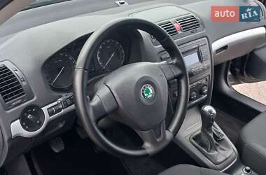 Лифтбек Skoda Octavia 2009 в 