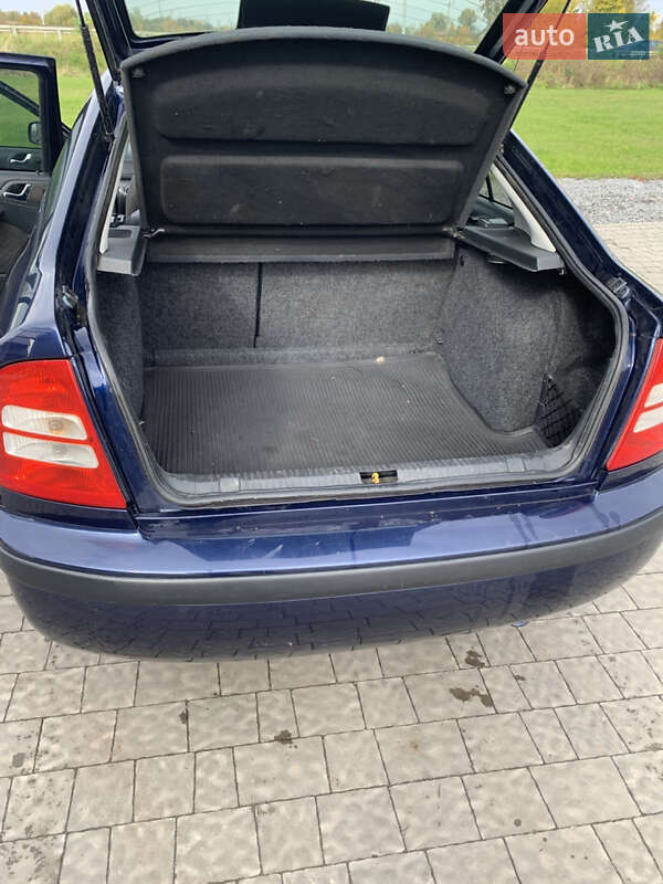 Лифтбек Skoda Octavia 2004 в Буске