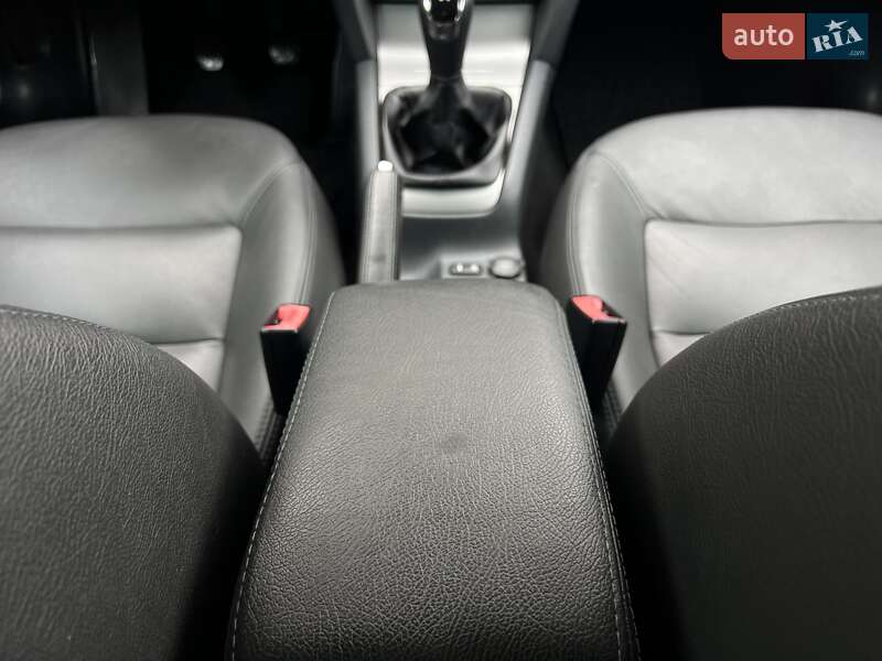 Универсал Skoda Octavia 2012 в Стрые