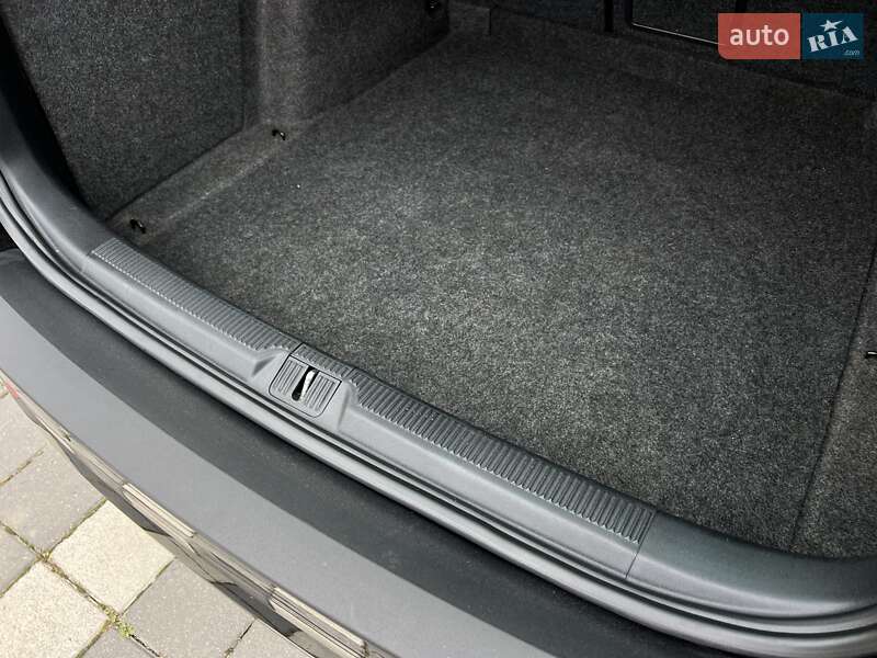 Универсал Skoda Octavia 2012 в Стрые