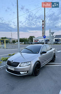 Лифтбек Skoda Octavia 2013 в Днепре
