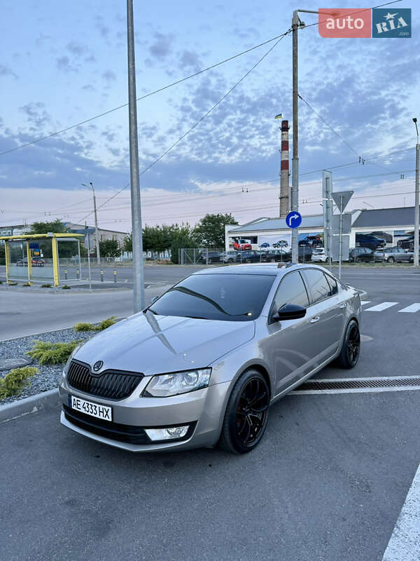 Лифтбек Skoda Octavia 2013 в Днепре фото Лифтбек Skoda Octavia 2013 в Днепре