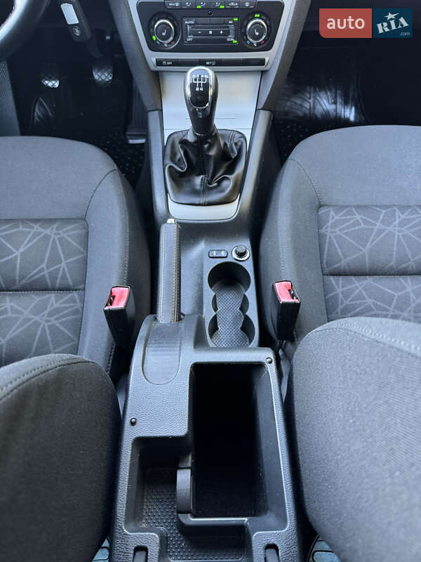 Универсал Skoda Octavia 2012 в Ровно
