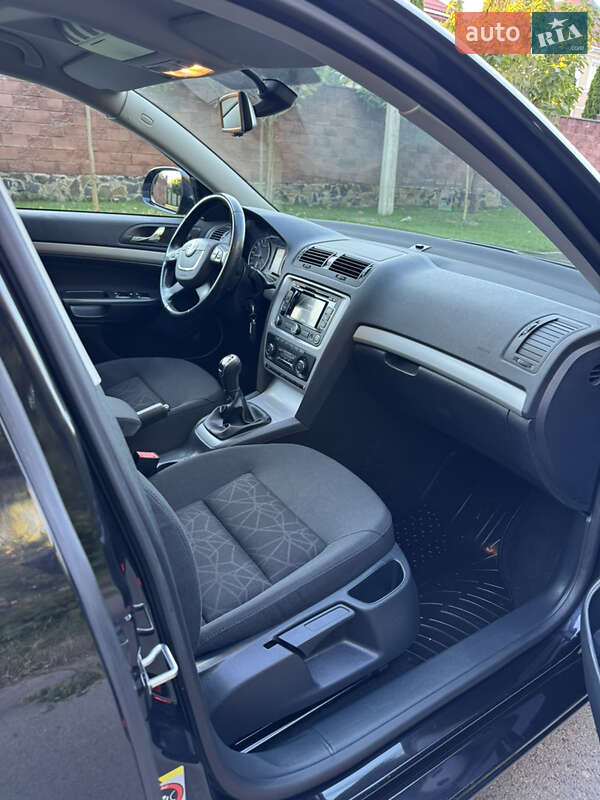 Универсал Skoda Octavia 2012 в Ровно