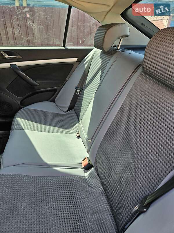 Лифтбек Skoda Octavia 2008 в Броварах