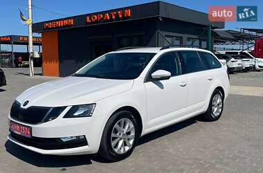 Универсал Skoda Octavia 2020 в Радехове