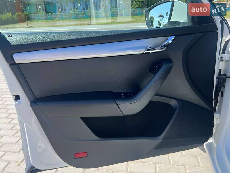 Універсал Skoda Octavia 2020 в Радехові