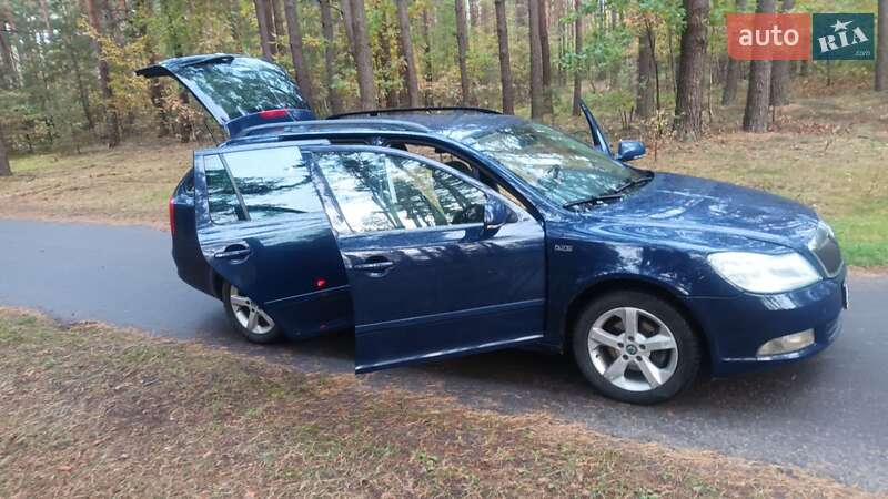 Універсал Skoda Octavia 2012 в Маневичах