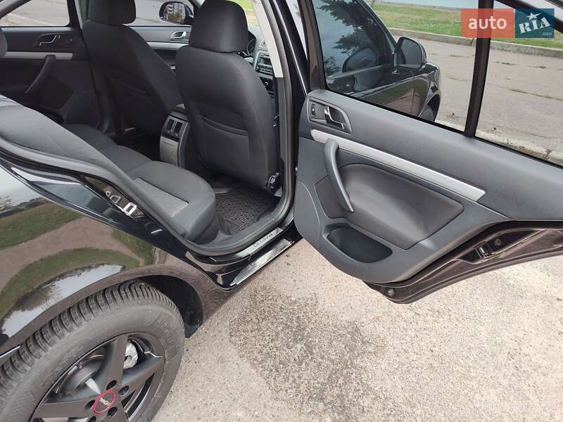 Лифтбек Skoda Octavia 2011 в Черкассах фото 24 Лифтбек Skoda Octavia 2011 в Черкассах