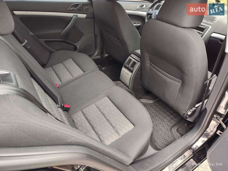 Лифтбек Skoda Octavia 2011 в Черкассах фото 54 Лифтбек Skoda Octavia 2011 в Черкассах
