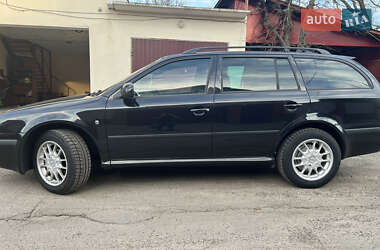 Универсал Skoda Octavia 2009 в Хотове