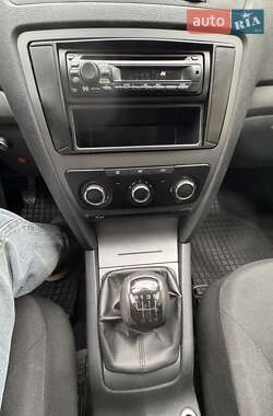 Лифтбек Skoda Octavia 2010 в 