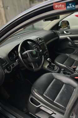 Универсал Skoda Octavia 2011 в 