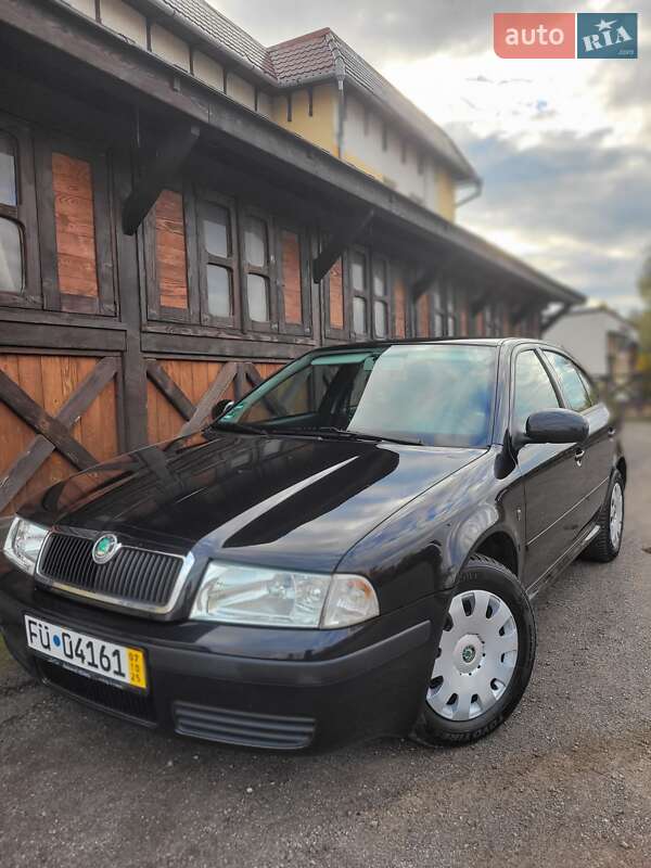 Лифтбек Skoda Octavia 2009 в 