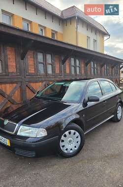 Лифтбек Skoda Octavia 2009 в 