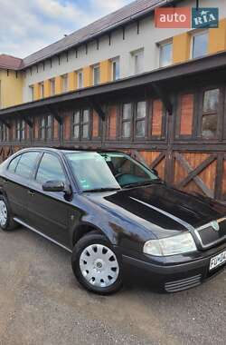 Лифтбек Skoda Octavia 2009 в 