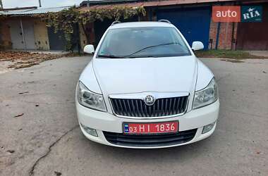 Универсал Skoda Octavia 2010 в 