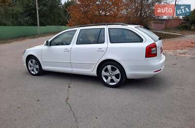 Универсал Skoda Octavia 2010 в 