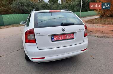 Универсал Skoda Octavia 2010 в 