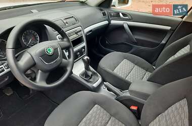 Универсал Skoda Octavia 2010 в 