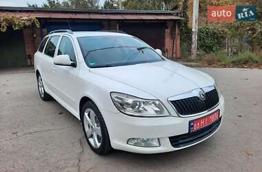 Универсал Skoda Octavia 2010 в 