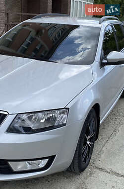 Универсал Skoda Octavia 2017 в Покровске