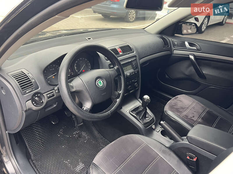 Универсал Skoda Octavia 2006 в Сумах