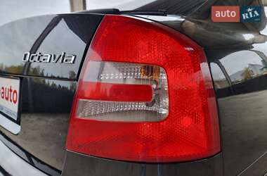 Лифтбек Skoda Octavia 2012 в 
