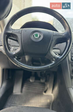 Лифтбек Skoda Octavia 2006 в 