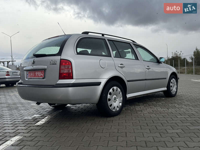 Універсал Skoda Octavia 2006 в Нововолинську