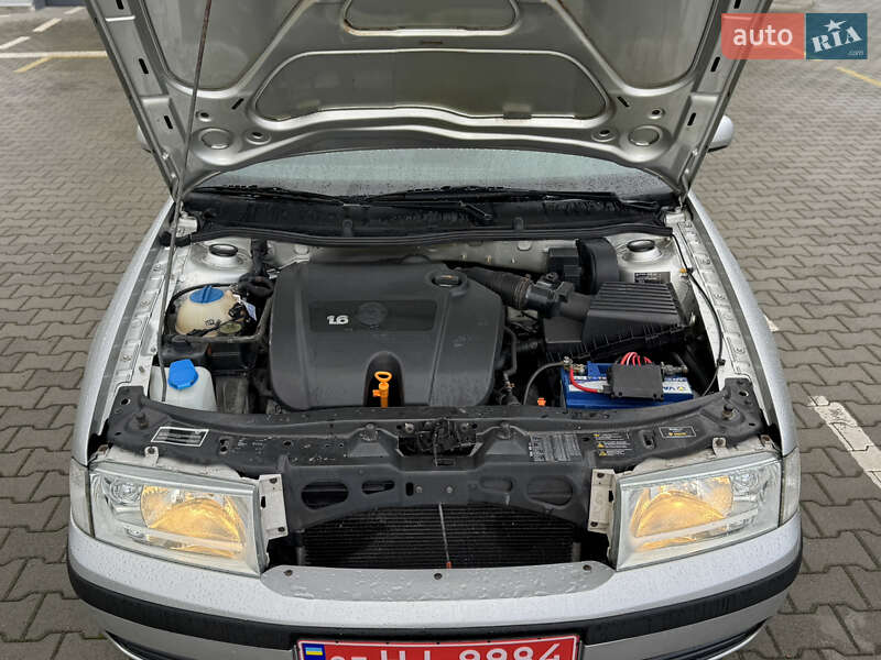 Універсал Skoda Octavia 2006 в Нововолинську