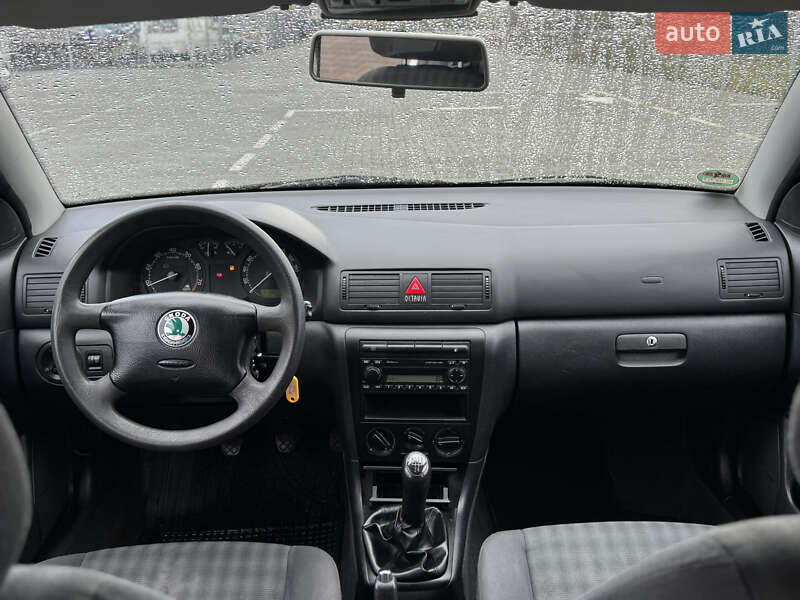 Універсал Skoda Octavia 2006 в Нововолинську