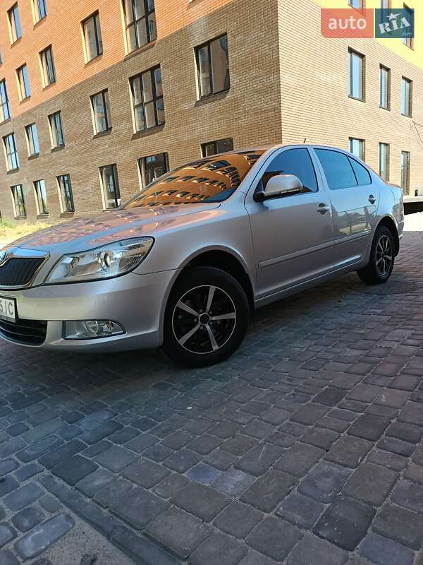 Skoda Octavia 2012 Skoda Octavia 2012