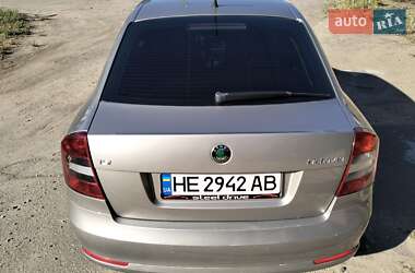 Лифтбек Skoda Octavia 2011 в 