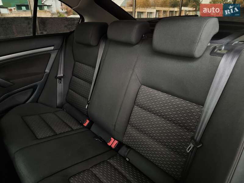 Лифтбек Skoda Octavia 2012 в Виннице