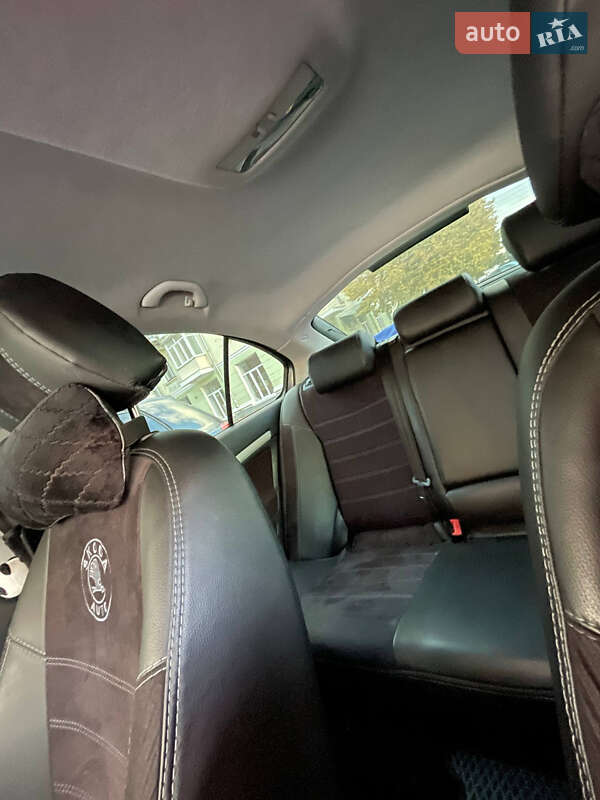 Лифтбек Skoda Octavia 2005 в Коростене