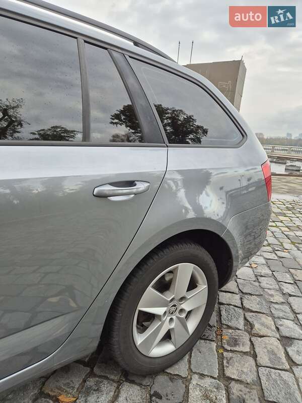 Универсал Skoda Octavia 2013 в Киеве