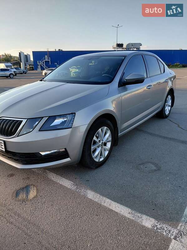 Лифтбек Skoda Octavia 2017 в Днепре фото 6 Лифтбек Skoda Octavia 2017 в Днепре