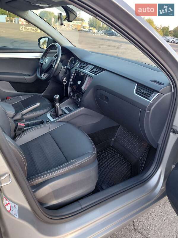 Лифтбек Skoda Octavia 2017 в Днепре фото 11 Лифтбек Skoda Octavia 2017 в Днепре