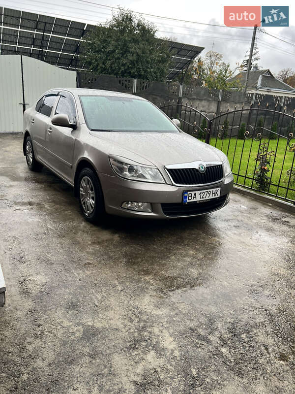 Лифтбек Skoda Octavia 2012 в Знаменке