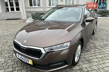 Универсал Skoda Octavia 2021 в Черновцах