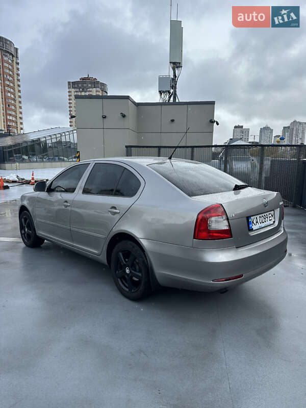 Лифтбек Skoda Octavia 2010 в Киеве
