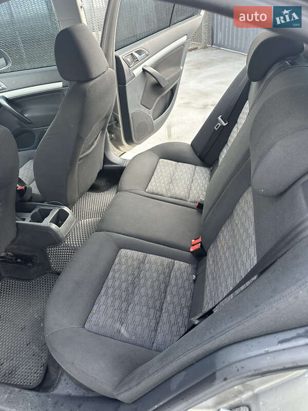Лифтбек Skoda Octavia 2010 в Киеве