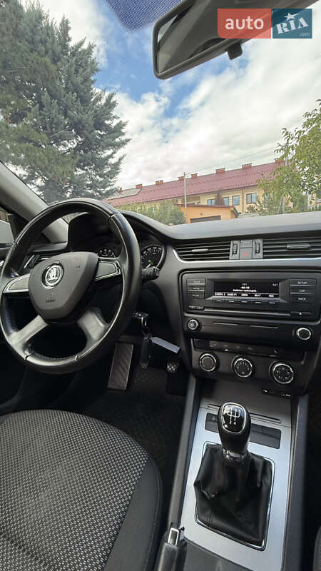 Лифтбек Skoda Octavia 2014 в Ужгороде