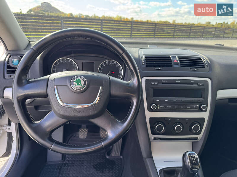 Лифтбек Skoda Octavia 2011 в Мукачево фото 38 Лифтбек Skoda Octavia 2011 в Мукачево