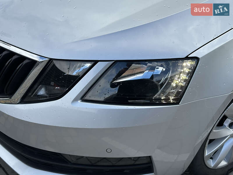 Универсал Skoda Octavia 2020 в Луцке фото 12 Универсал Skoda Octavia 2020 в Луцке